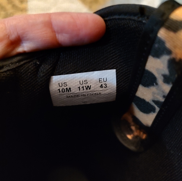 Leopard boots - Picture 3 of 5